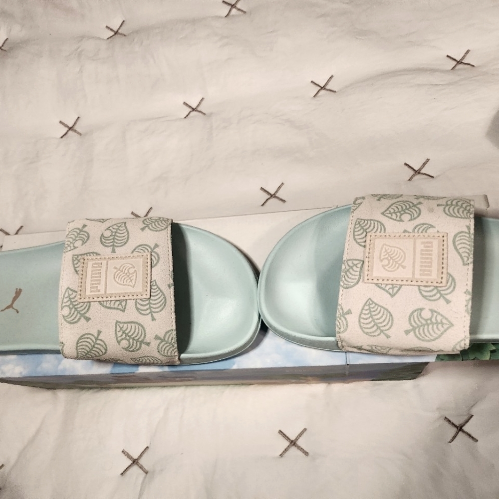 Puma and Animal Crossing Collaboration Limited edition Sandals / Slides 9M